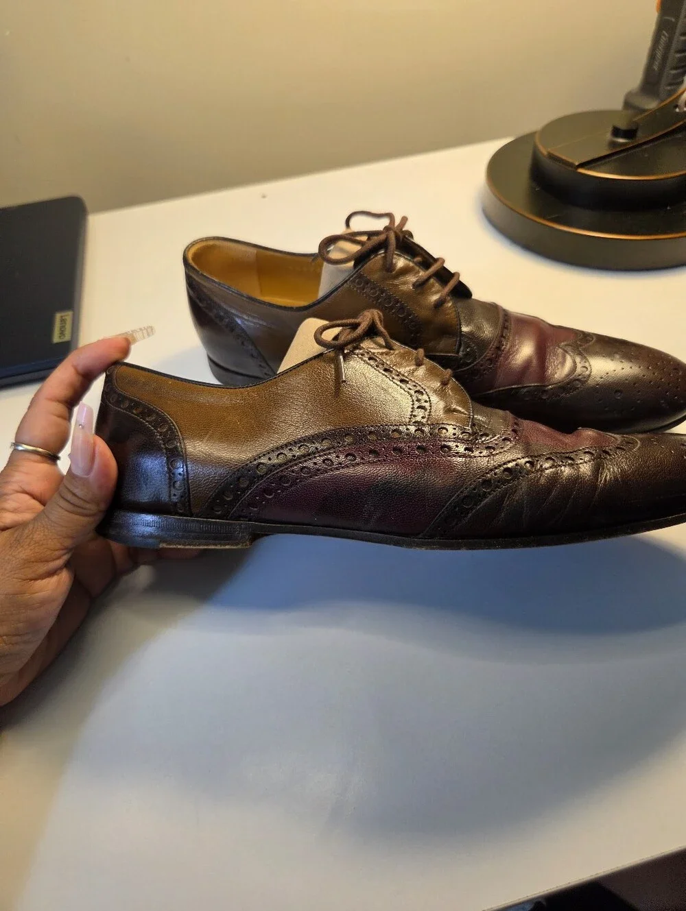 GUCCI Mens Two-Tone Brown and Burgundy Wingtip Dress Shoes Size 40